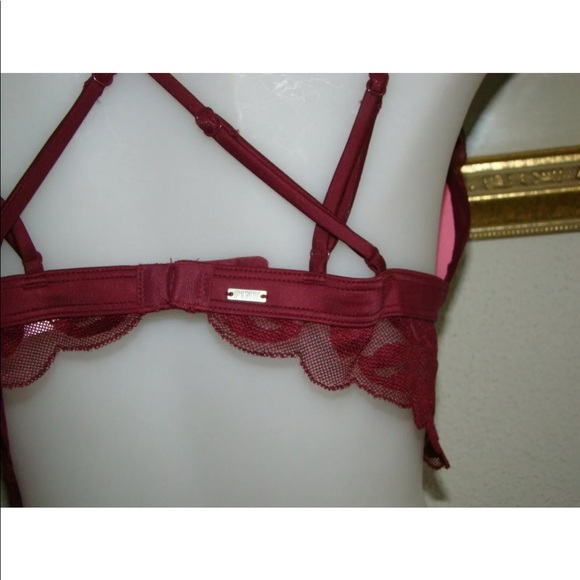 Victoria Secret Bra - Picture 6 of 12